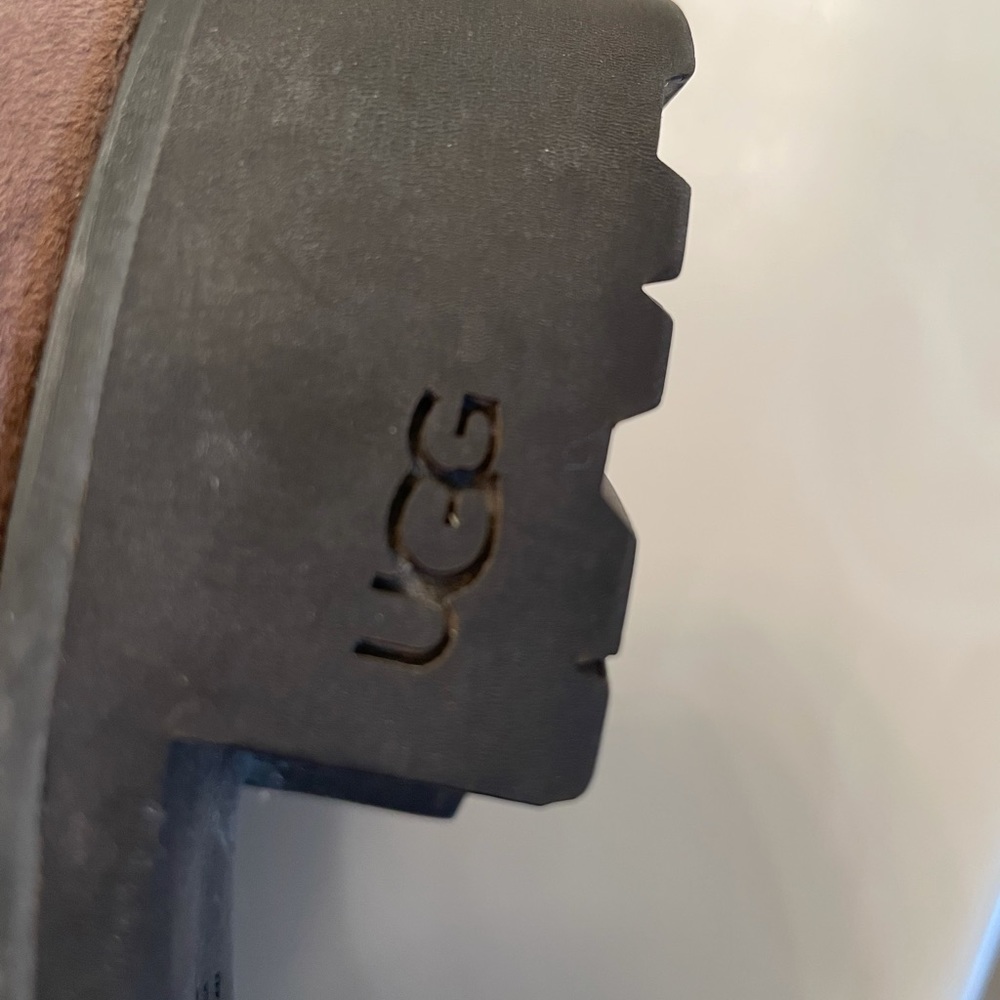 Used once. Ugg Maddison 1912 Boots sz 9.5M - Picture 7 of 10